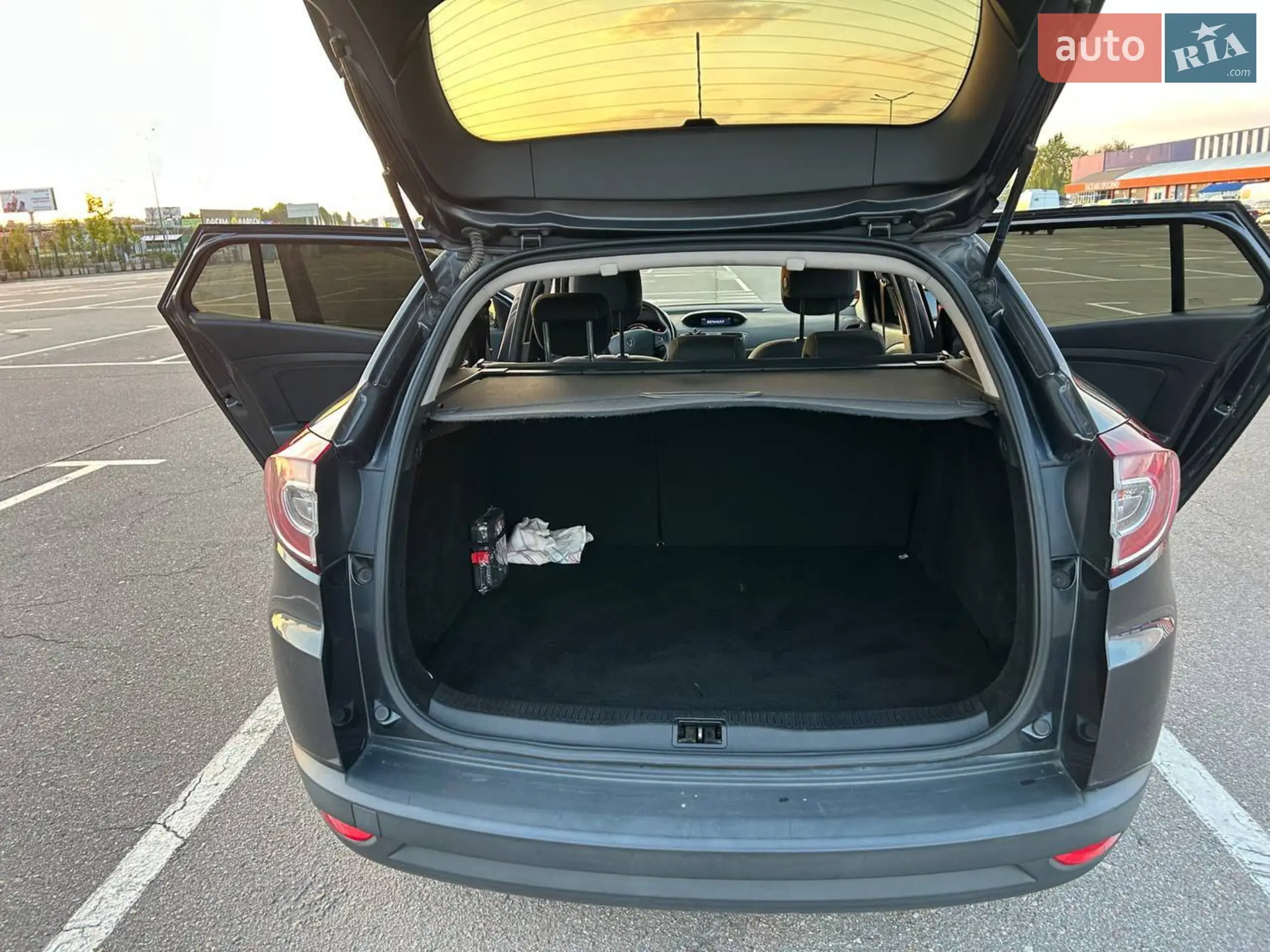 2013 Renault Megane - мініатюра 12