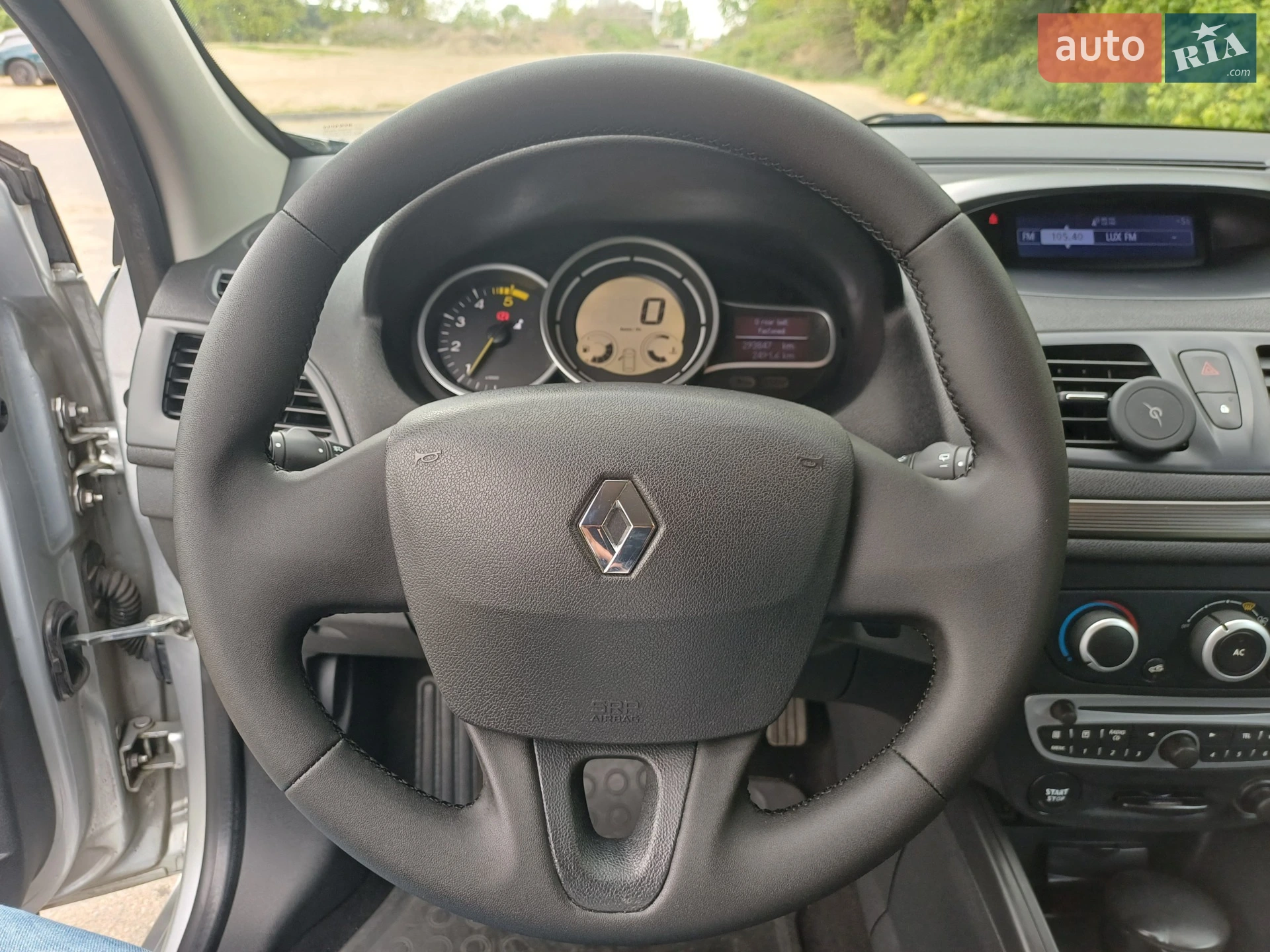 2011 Renault Megane - мініатюра 21