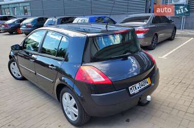 Хетчбек Renault Megane 2006 в 