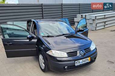 Хетчбек Renault Megane 2006 в 