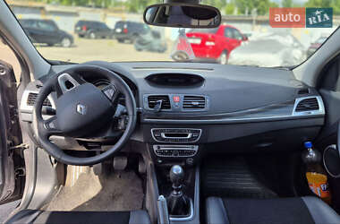 Хетчбек Renault Megane 2009 в 