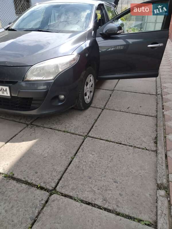 Универсал Renault Megane 2011 в Львове фото 2 Универсал Renault Megane 2011 в Львове
