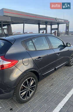 Хэтчбек Renault Megane 2013 в 