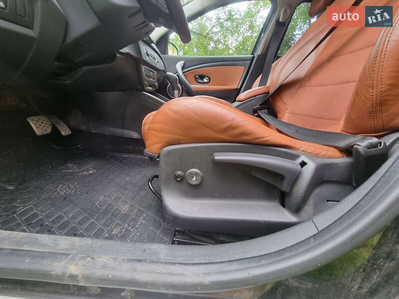 Универсал Renault Megane 2011 в Львове фото 20 Универсал Renault Megane 2011 в Львове