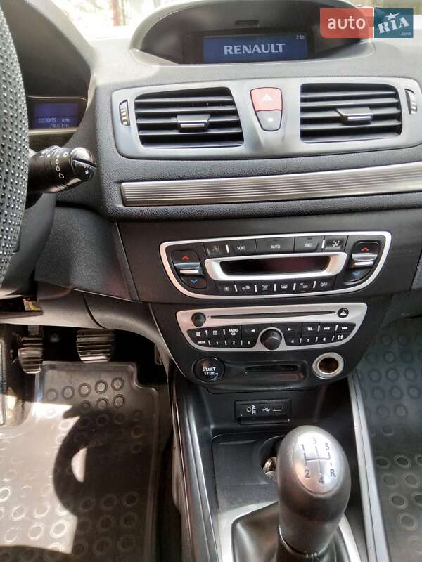 Универсал Renault Megane 2011 в Львове фото 3 Универсал Renault Megane 2011 в Львове