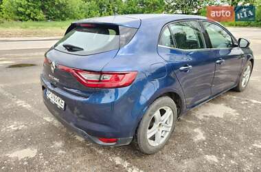 Хэтчбек Renault Megane 2017 в 
