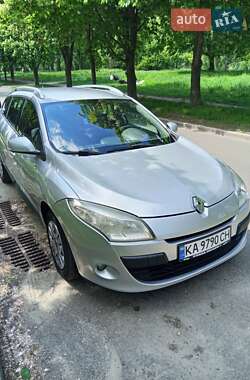 Универсал Renault Megane 2010 в 