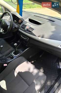 Универсал Renault Megane 2010 в 