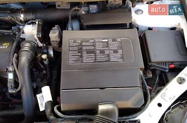 Хэтчбек Renault Megane 2011 в 
