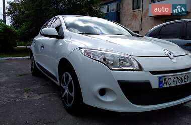 Хэтчбек Renault Megane 2011 в 