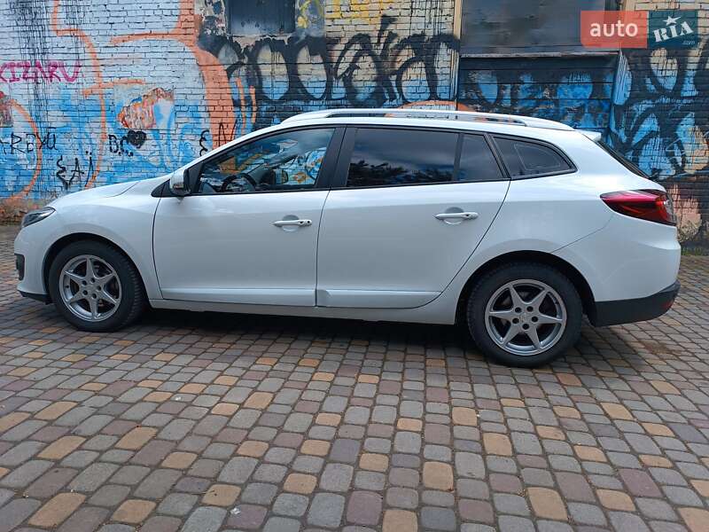 Универсал Renault Megane 2015 в Луцке