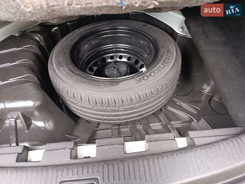 Универсал Renault Megane 2015 в Луцке