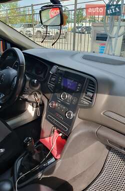 Седан Renault Megane 2019 в 