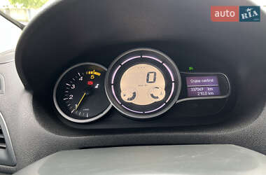 Универсал Renault Megane 2011 в 