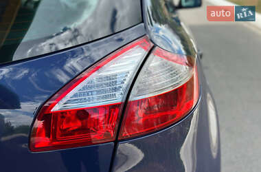 Хетчбек Renault Megane 2010 в 
