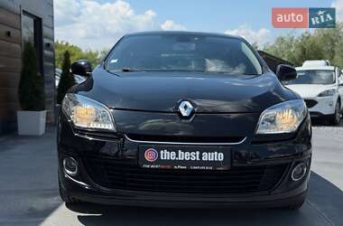 Хэтчбек Renault Megane 2012 в 
