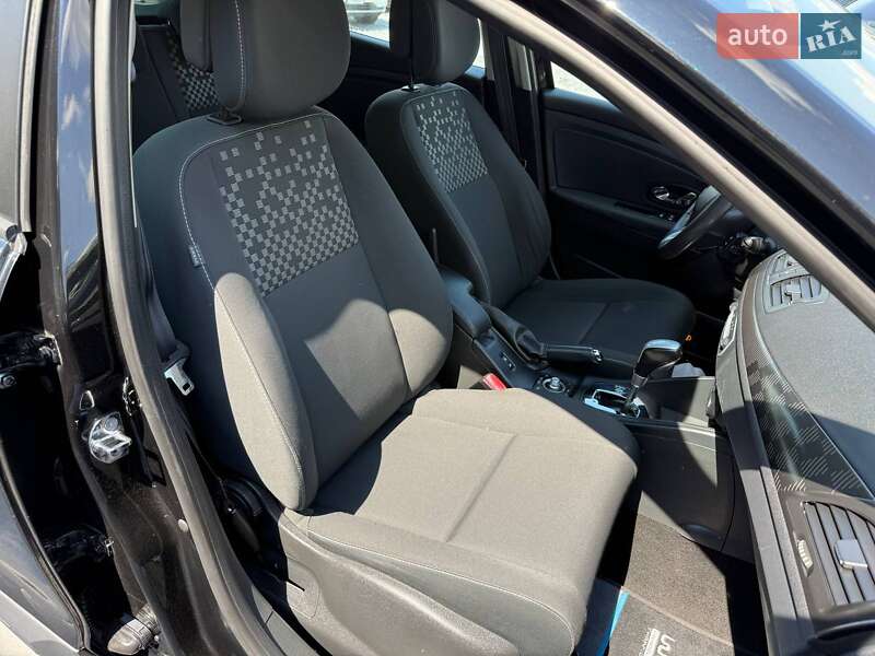 Хэтчбек Renault Megane 2012 в Ровно