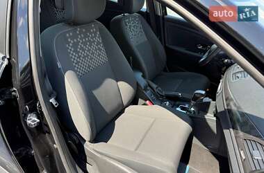Хэтчбек Renault Megane 2012 в 