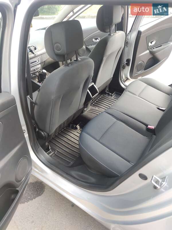 Універсал Renault Megane 2011 в Дніпрі