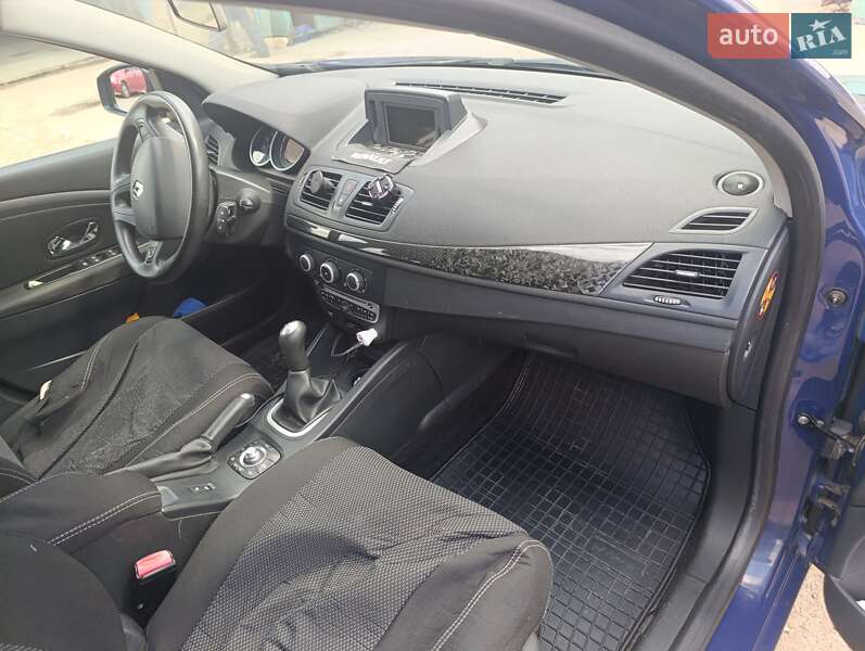 Универсал Renault Megane 2011 в Киеве фото 9 Универсал Renault Megane 2011 в Киеве