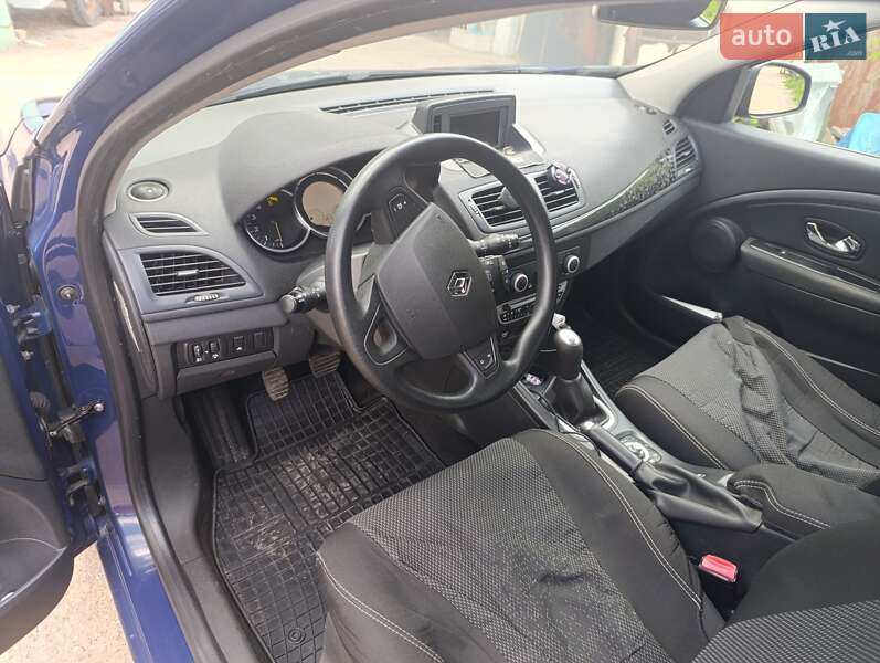 Универсал Renault Megane 2011 в Киеве фото 8 Универсал Renault Megane 2011 в Киеве