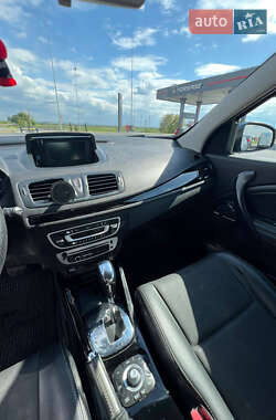 Хэтчбек Renault Megane 2013 в 