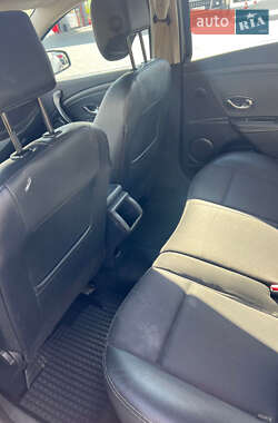 Хэтчбек Renault Megane 2013 в 