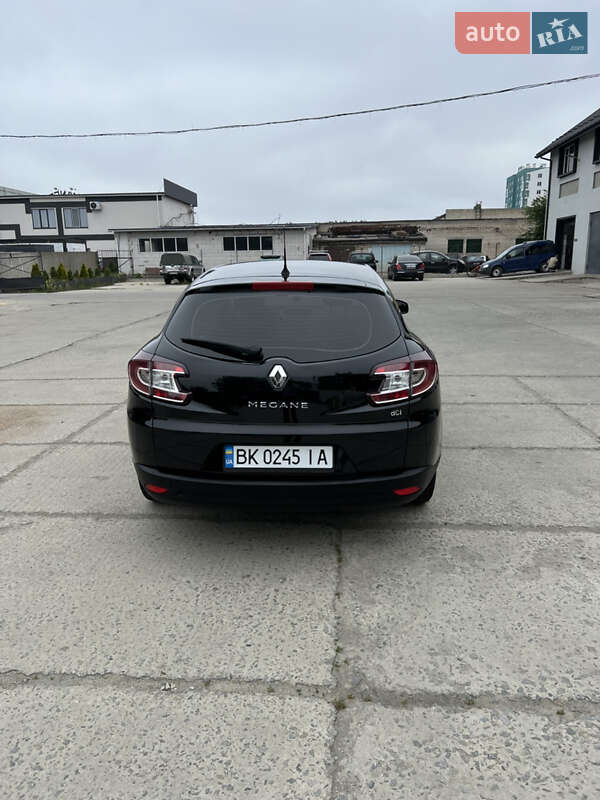 Универсал Renault Megane 2011 в Вараше