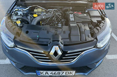 Хэтчбек Renault Megane 2016 в 