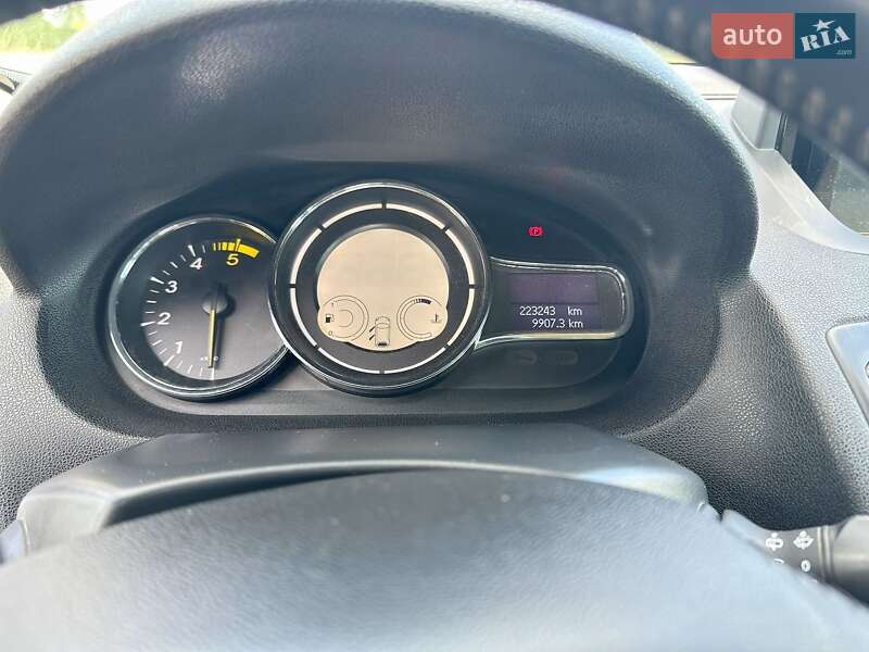 Универсал Renault Megane 2015 в Макарове фото 11 Универсал Renault Megane 2015 в Макарове