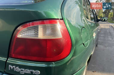 Хэтчбек Renault Megane 1999 в 