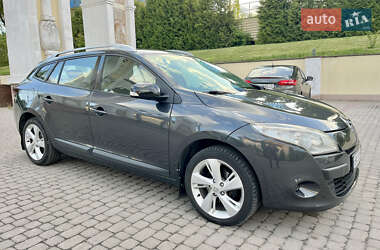 Универсал Renault Megane 2011 в 