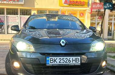 Универсал Renault Megane 2011 в 