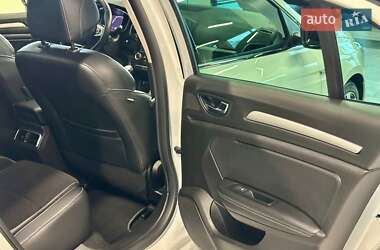 Седан Renault Megane 2018 в 