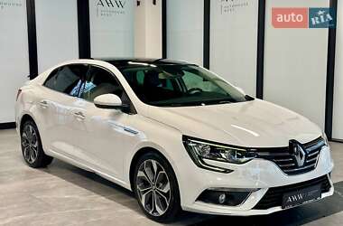 Седан Renault Megane 2018 в 