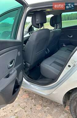 Хетчбек Renault Megane 2009 в 