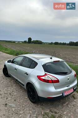 Хетчбек Renault Megane 2009 в 