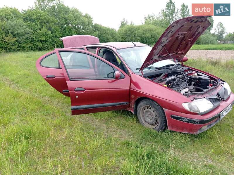 Седан Renault Megane 1998 в Любомле
