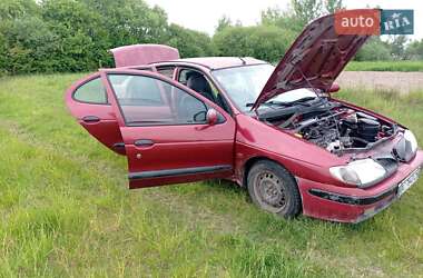 Седан Renault Megane 1998 в 