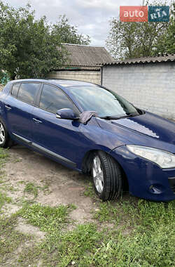 Хэтчбек Renault Megane 2009 в 