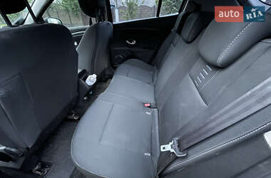 Хэтчбек Renault Megane 2009 в 