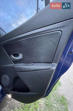 Хэтчбек Renault Megane 2009 в 