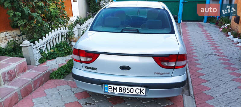 Седан Renault Megane 2002 в Сумах
