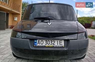 Хэтчбек Renault Megane 2005 в 