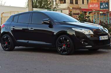 Хэтчбек Renault Megane 2010 в 