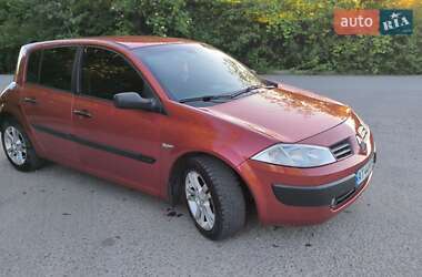 Хэтчбек Renault Megane 2004 в 