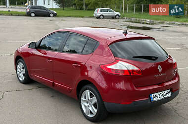 Хэтчбек Renault Megane 2014 в 