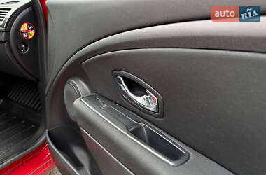 Хэтчбек Renault Megane 2014 в 