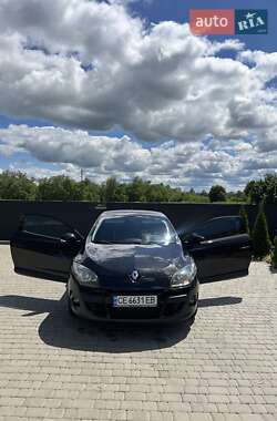 Купе Renault Megane 2010 в 