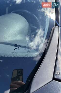 Купе Renault Megane 2010 в 